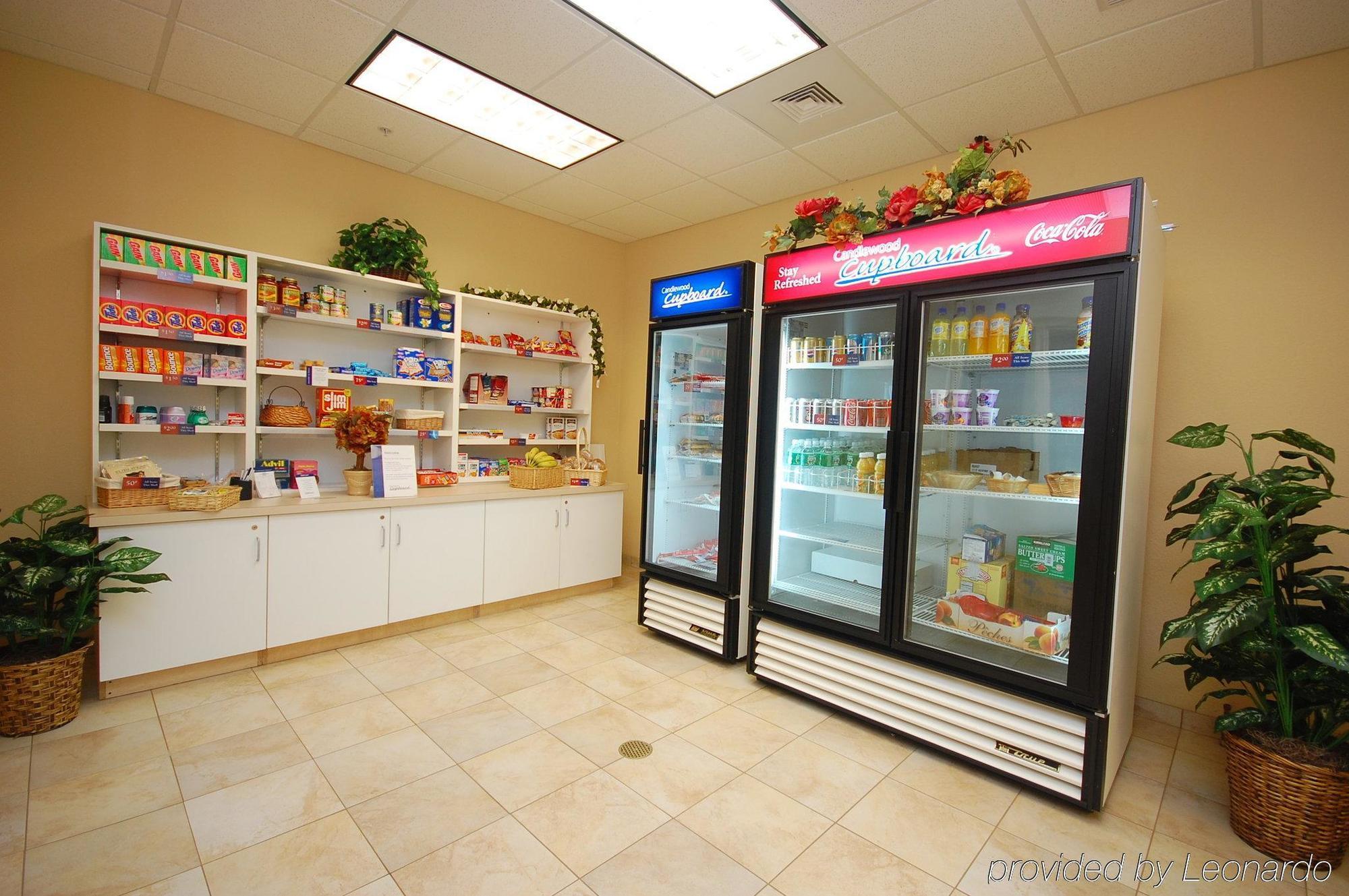 Candlewood Suites-West Springfield By Ihg Restaurant photo